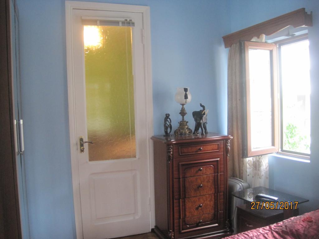 Metaxa Guesthouse Batoumi Extérieur photo